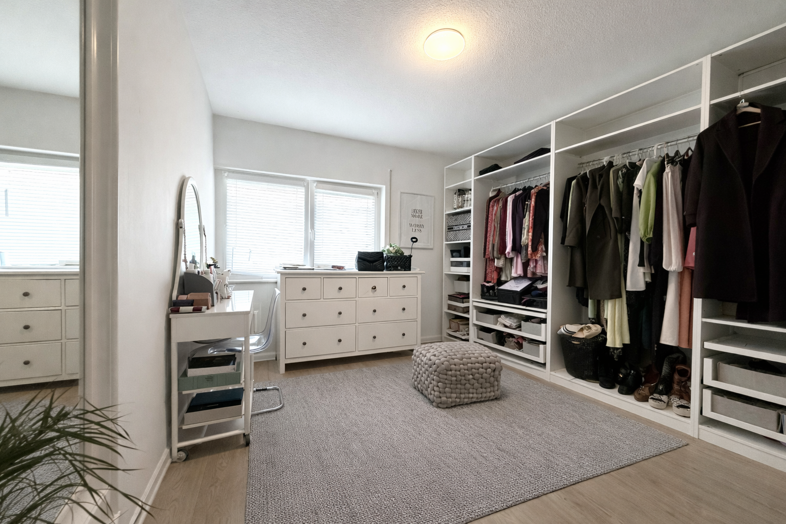 Immobilie in Grävenwiesbach - !! Raumwunder !! Modernisiertes RMH mit 6 Zimmern, Balkonen mit Blick, Garage und Garten - Bild 8