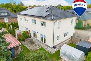 Investieren statt spekulieren - Doppelhaus mit PV in vermietungssicherer Lage – Die vollständige Adresse der Immobilie erhältst du vom Anbieter., 39128 Neu Olvenstedt, Magdeburg – Vorschaubild 1