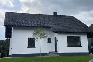 Viel Platz für Ihre Ideen: Großzügiges Haus in Iggensbach – 94547 Iggensbach – Vorschaubild 2
