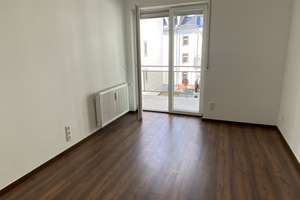 Stilvolle und helle 4-Zimmer-Wohnung mit Balkon in ruhiger Wohnlage von  Offenbach am Main – 63067 Messehalle, Offenbach am Main – Vorschaubild 10