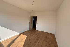 ***Renovierte 4-Zimmerwohnung - Citynah*** – Halberstädter Straße 149, 39112 Magdeburg – Vorschaubild 2