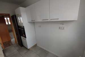 Erstbezug nach Sanierung mit Balkon und Einbauküche: Freundliche 3-Raum-Wohnung in Magdeburg – Diesterwegstraße 2, 39110 Magdeburg – Vorschaubild 8