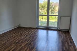Charmante 3-Zimmer-Wohnung in ruhiger, grüner Lage in Vehlefanz – Bärenklauer Straße 73, 71, 16727 Oberkrämer – Vorschaubild 2