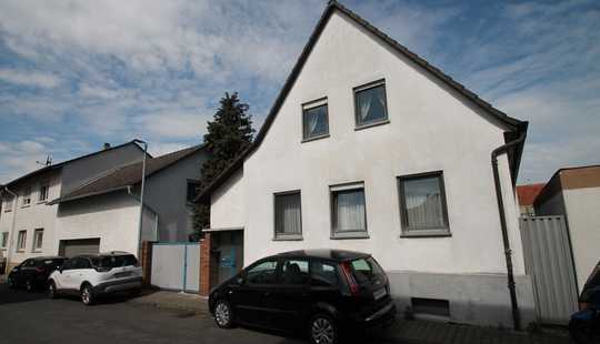 Bild von Einfamilienhaus mit Sanierungsaufwand und Ausbaupotential