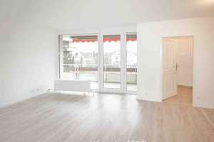 Anfragen per E-mail! Wohnung mieten Augsburg-Göggingen! -Top sanierte, geschmackvolle 2 Zimmerwohnun – Bergiusstraße 72, 86199 Augsburg – Vorschaubild 2