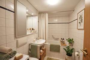 Top-Lage Belsenpark: Moderne 2-Zimmer-EG-Wohnung mit Terrasse und grünem Rückzugsort – Schanzenstrasse 62, 40549 Oberkassel, Düsseldorf – Vorschaubild 5