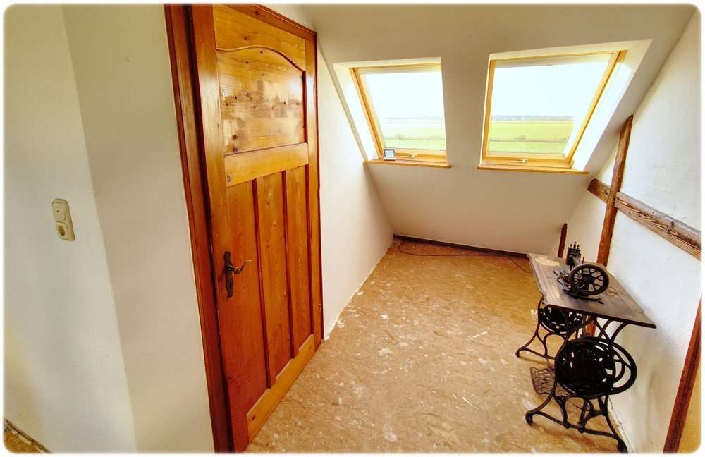 Immobilie in Lehrte - Lehrte-Röddensen: Perfekt für Familien – 2 Wohnungen auf 3 Etagen laden zum gemeinsamen Leben ein! - Bild 5