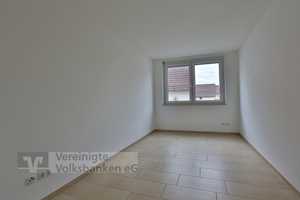 MODERNES 3-FAMILIENHAUS MIT ZWEI GARAGEN UND SOLAR! – Reutlingen (Kreis) – Vorschaubild 10
