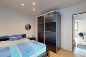 Gepflegtes Einfamilienhaus mit Hof, Terrasse und Garage zum Kauf in Münster-Sarmsheim – 55424 Münster-Sarmsheim – Vorschaubild 3