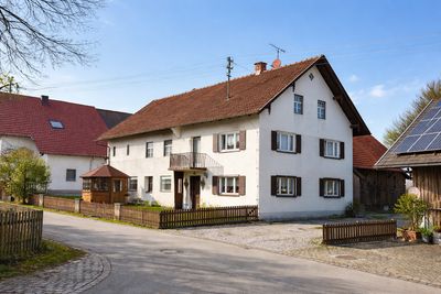 Der Traum von Hof und Grund im Allgäu - gepflegtes Bauernhaus mit Potenzial in ruhiger Lage