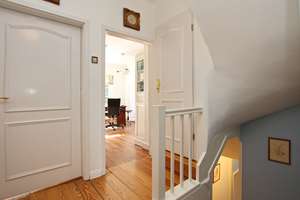 Stilvolles Haus mit historischem Charme und großzügigem Garten – Die vollständige Adresse der Immobilie erhältst du vom Anbieter., 22397 Wohldorf-Ohlstedt, Hamburg – Vorschaubild 9