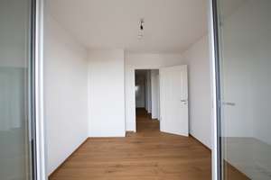 Helle, lichtdurchflutete 3-Zimmer Wohnung mit Ausblick ins Grüne – Martha-Näbauer-Platz 12, 80997 Allach, München – Vorschaubild 8