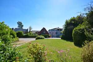 Hochwertiges Einfamilienhaus mit Galerie, Garage und Keller – Bad Schwartau, Ostholstein (Kreis), 23611 Ostholstein (Kreis) – Vorschaubild 4