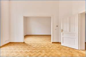 ** Stilvolle Altbauwohnung ** mit großzügiger Raumwirkung in ruhiger Lage von Sachsenhausen-Nord ** – 60596 Sachsenhausen-Nord, Frankfurt am Main – Vorschaubild 15