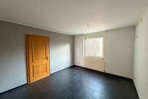 Geräumiges Wohnhaus mit Garage und Garten in Stolberg-Büsbach – Die vollständige Adresse der Immobilie erhältst du vom Anbieter., 52223 Stolberg (Rheinland) – Vorschaubild 4