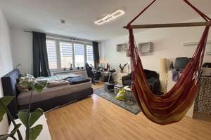 **SUCHE NACHMIETER** vollmöbliert/1-Zimmer/ca. 45 m²/665€Warm