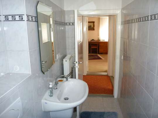 2-Familienhaus auf großem Grundstück ( !! Bauland !! ) - Bild 12