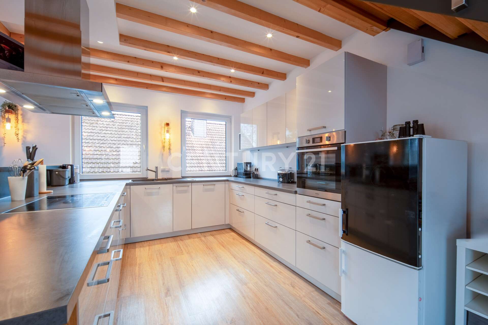 Immobilie in Grafschaft - jung.modern.zukunftssicher. - Exklusives Einfamilienhaus mit Einliegerwohnung - Bild 1