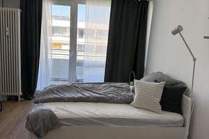 Stilvolle 1-Zimmer-Wohnung mit gehobener Innenausstattung mit Balkon und EBK in München Berg am Laim – 81673 Echarding, München – Vorschaubild 12