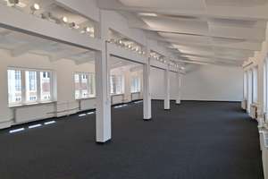Großzügiges Loft – Die vollständige Adresse der Immobilie erhältst du vom Anbieter., 70176 Rosenberg, Stuttgart – Vorschaubild 2