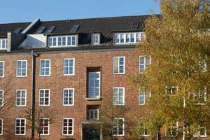 Bezugsfertiges möbliertes 1-Zi-Studio zw. Potsdam & Berlin: ONLINE BESICHTIGUNG MÖGLICH – Seeburger Chaussee 2 Haus 1, 14476 Groß Glienicke, Potsdam – Vorschaubild 2