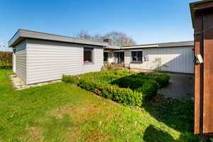 Ebenerdiges Wohnen im Grünen: Dieser Bungalow bietet Platz und viele Gestaltungsmöglichkeiten. – Nordfriesland (Kreis) – Vorschaubild 7
