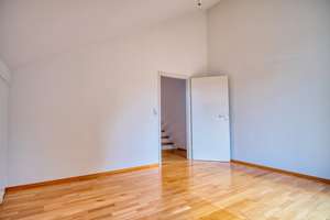 KLEINES IDYLL: Reiheneckhaus mit Garten und Carport in Ulm-Gögglingen im Bietverfahren zu verkaufen! – Die vollständige Adresse der Immobilie erhältst du vom Anbieter., 89079 Gögglingen, Ulm – Vorschaubild 16