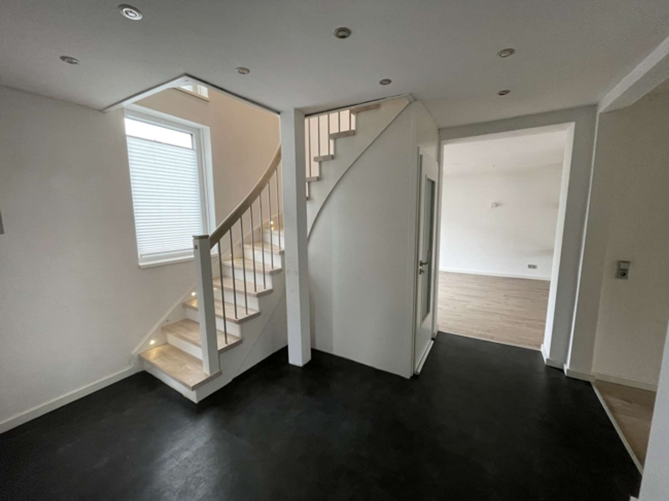 Ansprechendes, modern gestaltetes Einfamilienhaus in idyllischer und naturnaher Umgebung