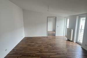 1 Monat mietfrei Renovierte 4-Raumwohnung mit neuer Einbauküche** – Südstraße 8, 39104 Magdeburg – Vorschaubild 6