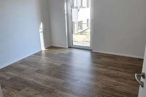 nur mit WBS!// Zwischenmiete// wunderschöne sonnige 2-Zimmer-Neubauwohnung in Freiburg-Waltershofen – Die vollständige Adresse der Immobilie erhältst du vom Anbieter., 79112 Waltershofen, Freiburg im Breisgau – Vorschaubild 2