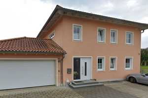 Einfamilienhaus in ruhiger Lage sucht neue Bewohner – Neu-Ulm (Kreis) – Vorschaubild 1