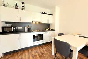 Uninähe - 2 Zimmer KUBOX-Apartment mit Einbauküche und Terrasse – Artillerieweg 39, 26129 Oldenburg (Oldenburg) – Vorschaubild 2