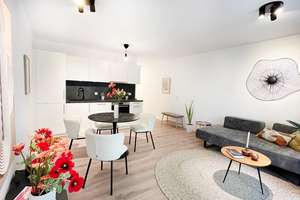 **ERSTBEZUG** wunderschöne Wohnung mit Einbauküche