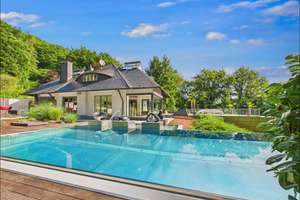 Exklusive Villa mit Weitblick und parkähnlichem Grundstück bei Aschaffenburg – Die vollständige Adresse der Immobilie erhältst du vom Anbieter., 63856 Bessenbach – Vorschaubild 1