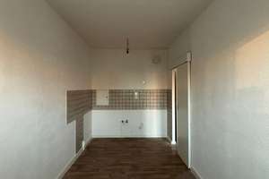 Modernisiertes Apartment für die kleine Familie! – Stendaler Straße 69, 12627 Hellersdorf, Berlin – Vorschaubild 5