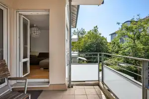 Elegante Wohnung mit Südbalkon in Toplage Unterföhrings – urbaner Komfort trifft ländliche Ruhe. – München (Kreis) – Vorschaubild 10