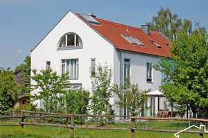 "Wohnkomfort in edler Optik"
Sonnige DHH in Oberding-Aufkirchen bei Erding – Erding (Kreis) – Vorschaubild 1