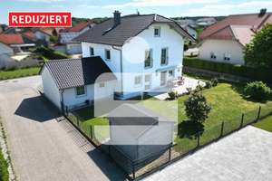 REDUZIERT: Junges Wohnhaus sucht neue Familie  – Die vollständige Adresse der Immobilie erhältst du vom Anbieter., 94439 Roßbach – Vorschaubild 1