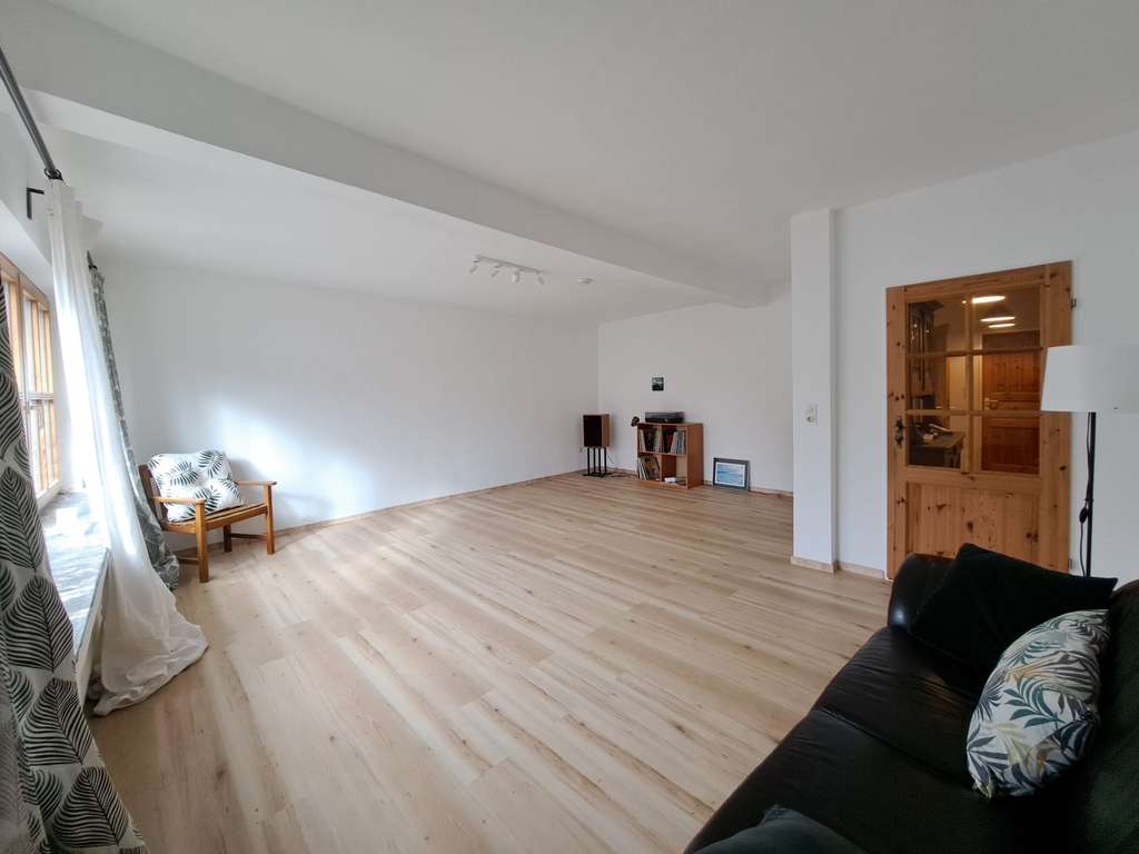 Immobilie in Bad Münder am Deister - Zweifamilienhaus mit Garage in zentraler Lage von Bad Münder am Deister - Bild 4