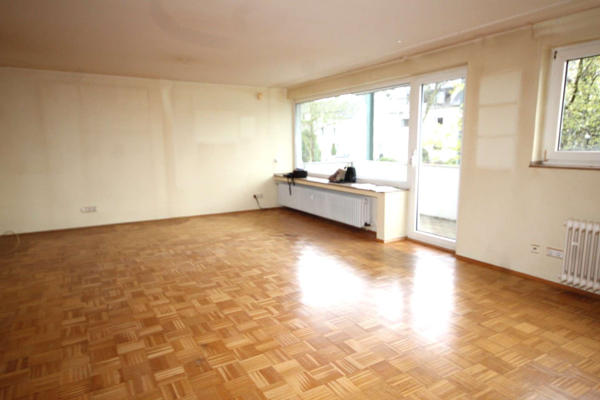 Für den Käufer provisionsfrei: 3-Zimmer-Wohnung mit Balkon in Düsseldorf-Volmerswerth, Düsseldorf – Bild 3