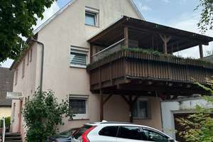 Freistehendes Zweifamilienhaus mit Garage, 3 PKW Stellplätzen und einer schönen Balkonterrasse – Ilsfelder Str. 30, 74348 Lauffen am Neckar – Vorschaubild 3