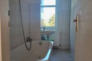 * Familienwohnung mit Reparaturbedarf :) * – R.-Kanzler-Straße 27, 6628 Bad Kösen – Vorschaubild 8