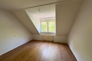 Gemütliche 3-Zimmer-Dachgeschosswohnung mit Balkon – Johannes-Hoffart-Straße 13, 68163 Neuostheim/Neuhermsheim, Mannheim – Vorschaubild 7
