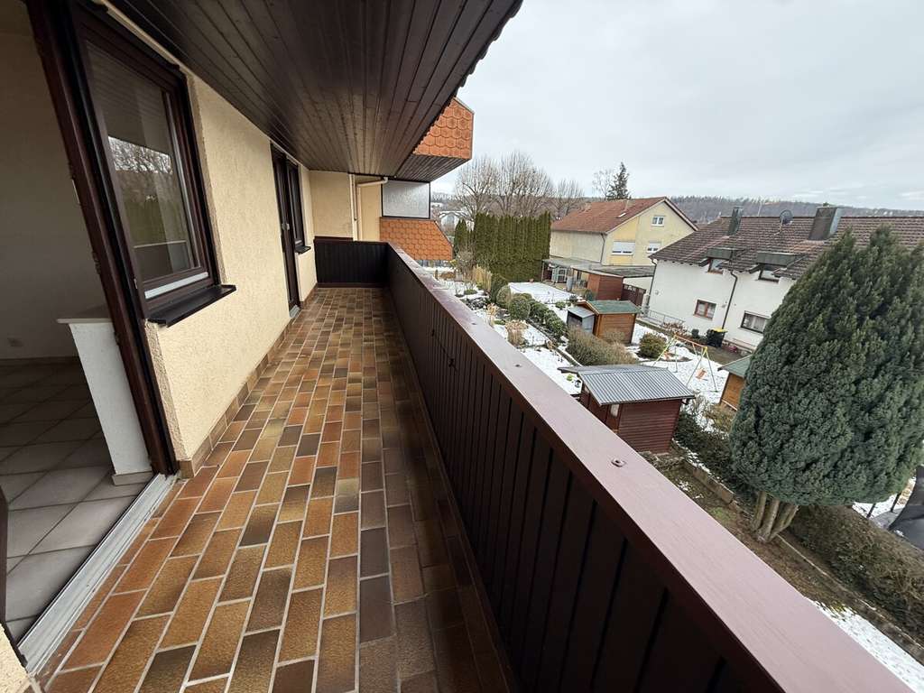 Immobilie in Gundelsheim - 3,5-ZIMMERWOHNUNG MIT TIEFGARAGENSTELLPLATZ - Bild 2