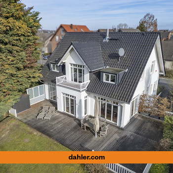 Architektonische Eleganz trifft Idylle - Ihr neues Zuhause im Kölner Norden