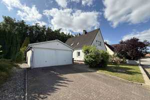 Familientraum mit viel Platz – Einfamilienhaus mit idyllischem Garten und Doppelgarage – Kiel – Vorschaubild 4