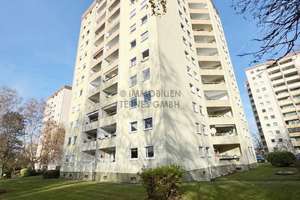 4 Zimmer, tolle Aussicht, gepflegtes Haus, nette Nachbarschaft, Balkon!