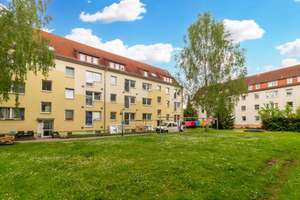 IHR ERSTBEZUG IN IDYLLISCHER LAGE | Traumhafte 4-Raum-Wohnung mit Süd-Balkon und Tageslichtbad – 4567 Kitzscher – Vorschaubild 12
