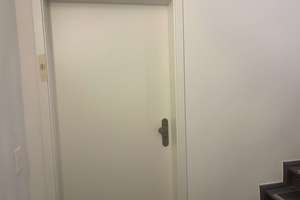 Luxuriöse 4 Raumwohnung mit Fußbodenheizung, Wanne und Dusche, Hauswirtschaftsraum, Parkett! – Jacobstraße 23, 6110 Südliche Innenstadt, Halle (Saale) – Vorschaubild 3