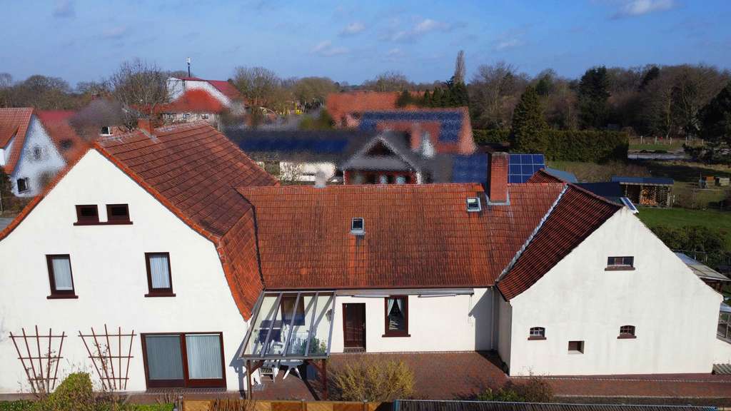 Immobilie in Ottersberg - Großzügiges Einfamilienhaus mit Nebengebäude und liebevoll angelegtem Garten zu verkaufen - Bild 4